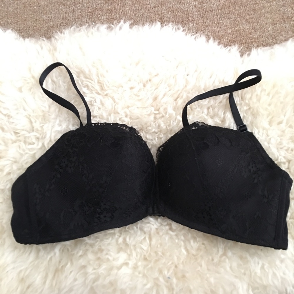 Black lace bra